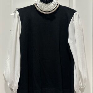 Cable & Gauge Black Sweater Shell with White Blouson Sleeves and Pearl Collar